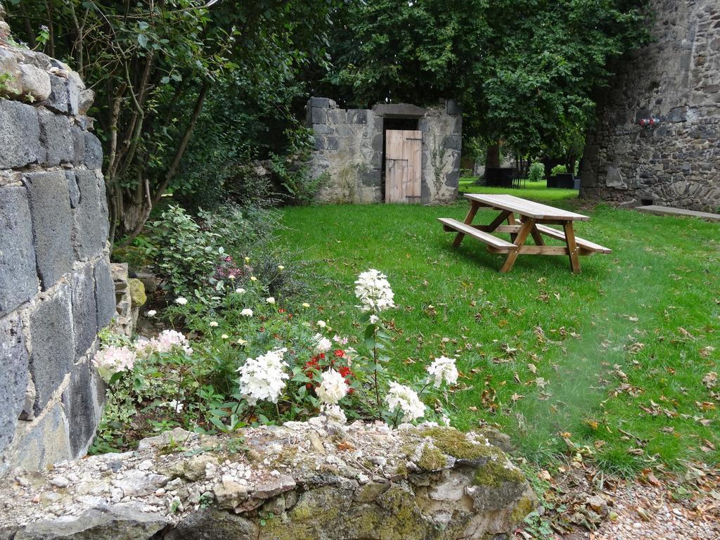 La Bromontoise Chambres d'Hôtes Pontgibaud Extérieur photo