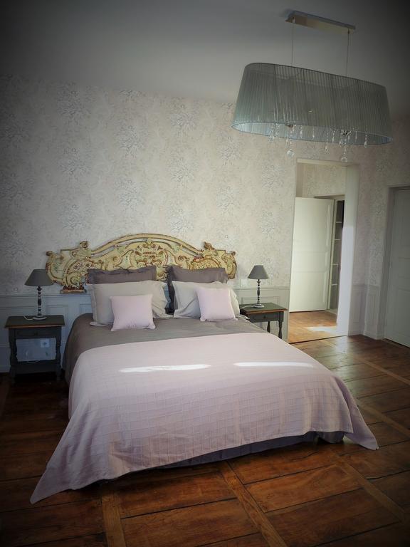 La Bromontoise Chambres d'Hôtes Pontgibaud Chambre photo