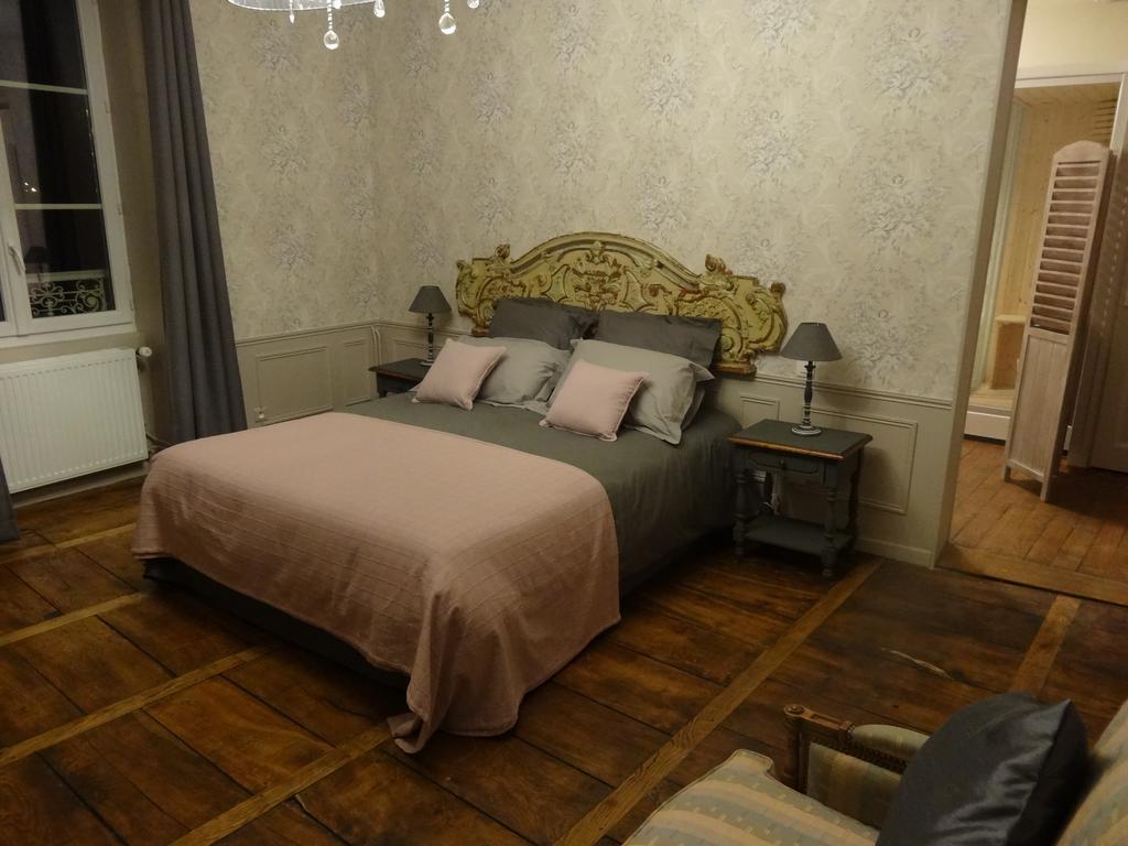 La Bromontoise Chambres d'Hôtes Pontgibaud Chambre photo