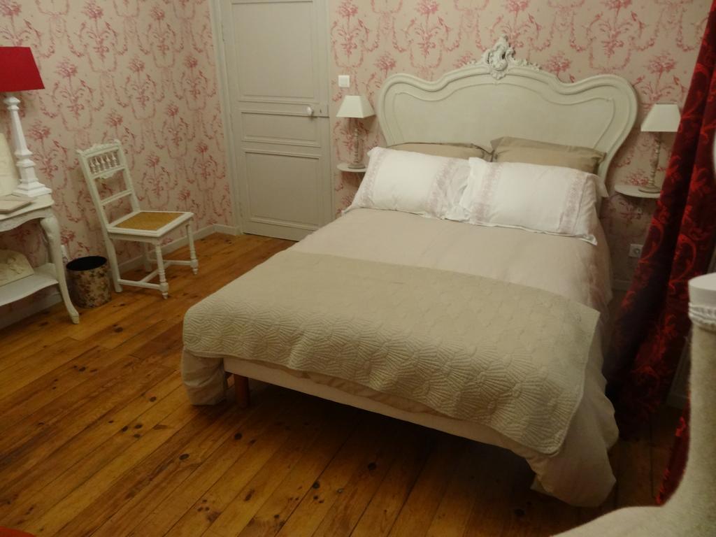 La Bromontoise Chambres d'Hôtes Pontgibaud Extérieur photo